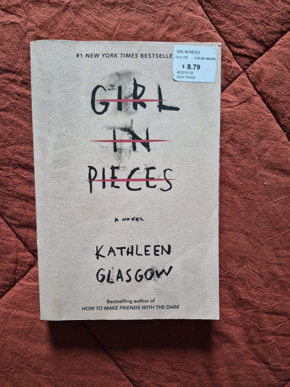 Girl in Pieces by Kathleen Glasgow - Beige Paperback